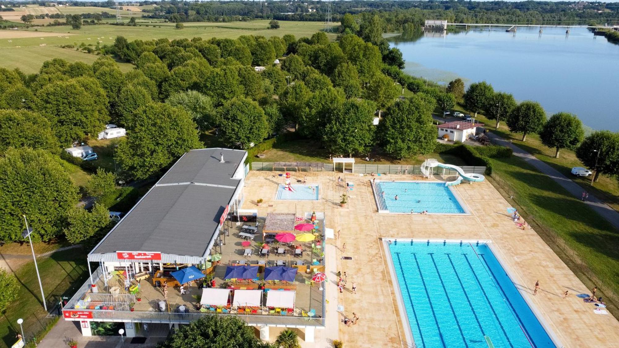 Camping De Thoissey *** Exterior photo