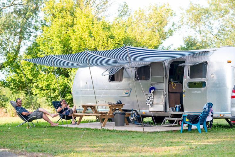 Camping De Thoissey *** Exterior photo